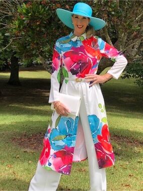 Vibrant Floral Long Shirt Dress - White with Multicolor Floral Print Sz XL